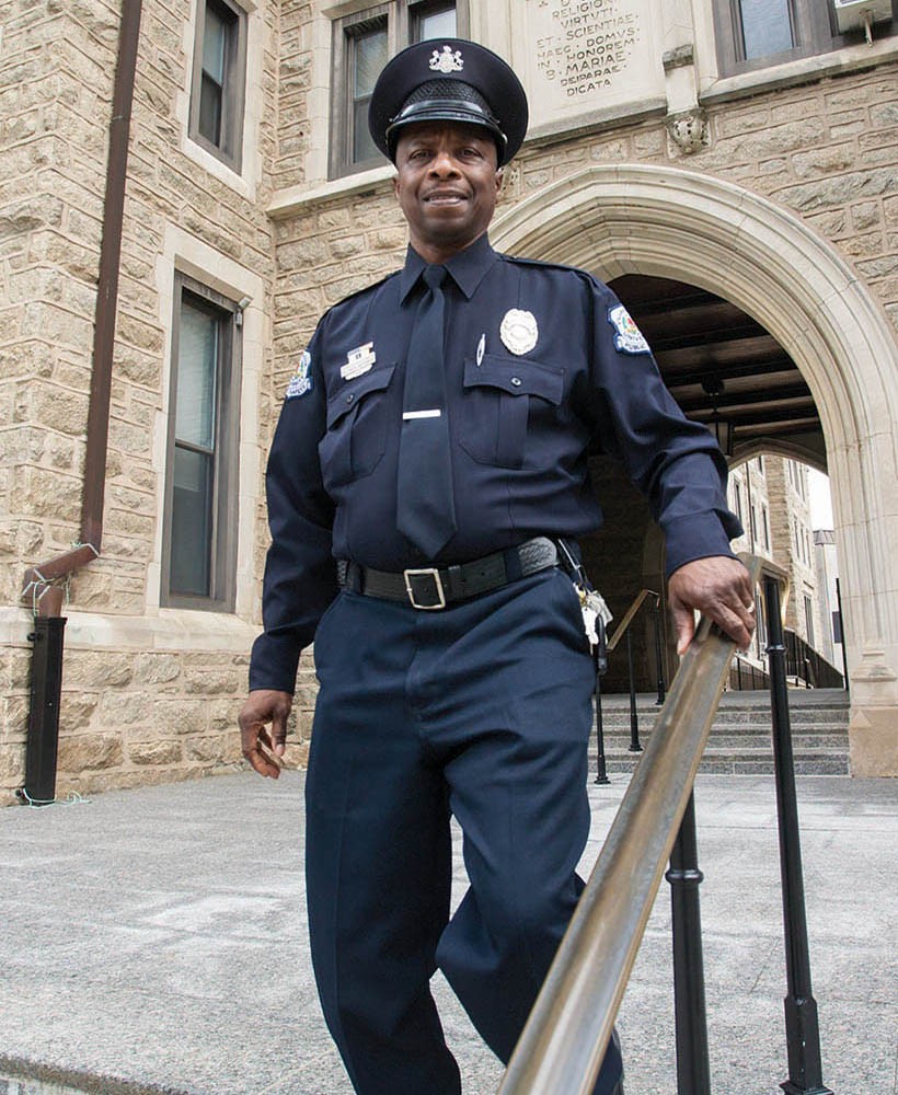 Uniformed Ӱԭ officer on campus.